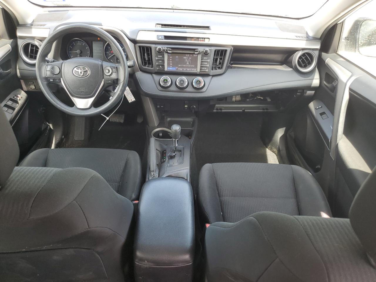 2T3ZFREV6HW374893 2017 Toyota Rav4 Le