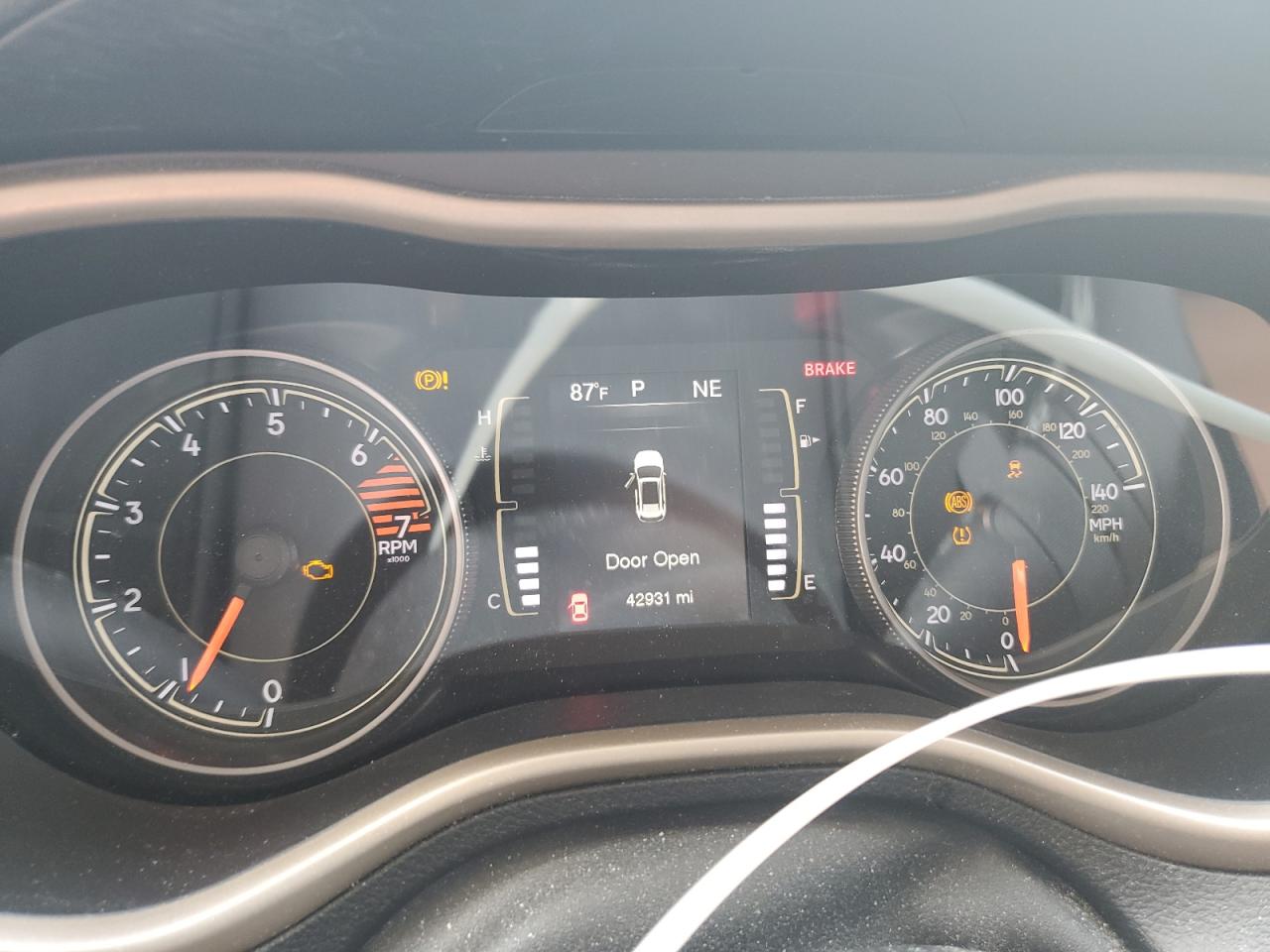 1C4PJLCBXJD540217 2018 Jeep Cherokee Latitude