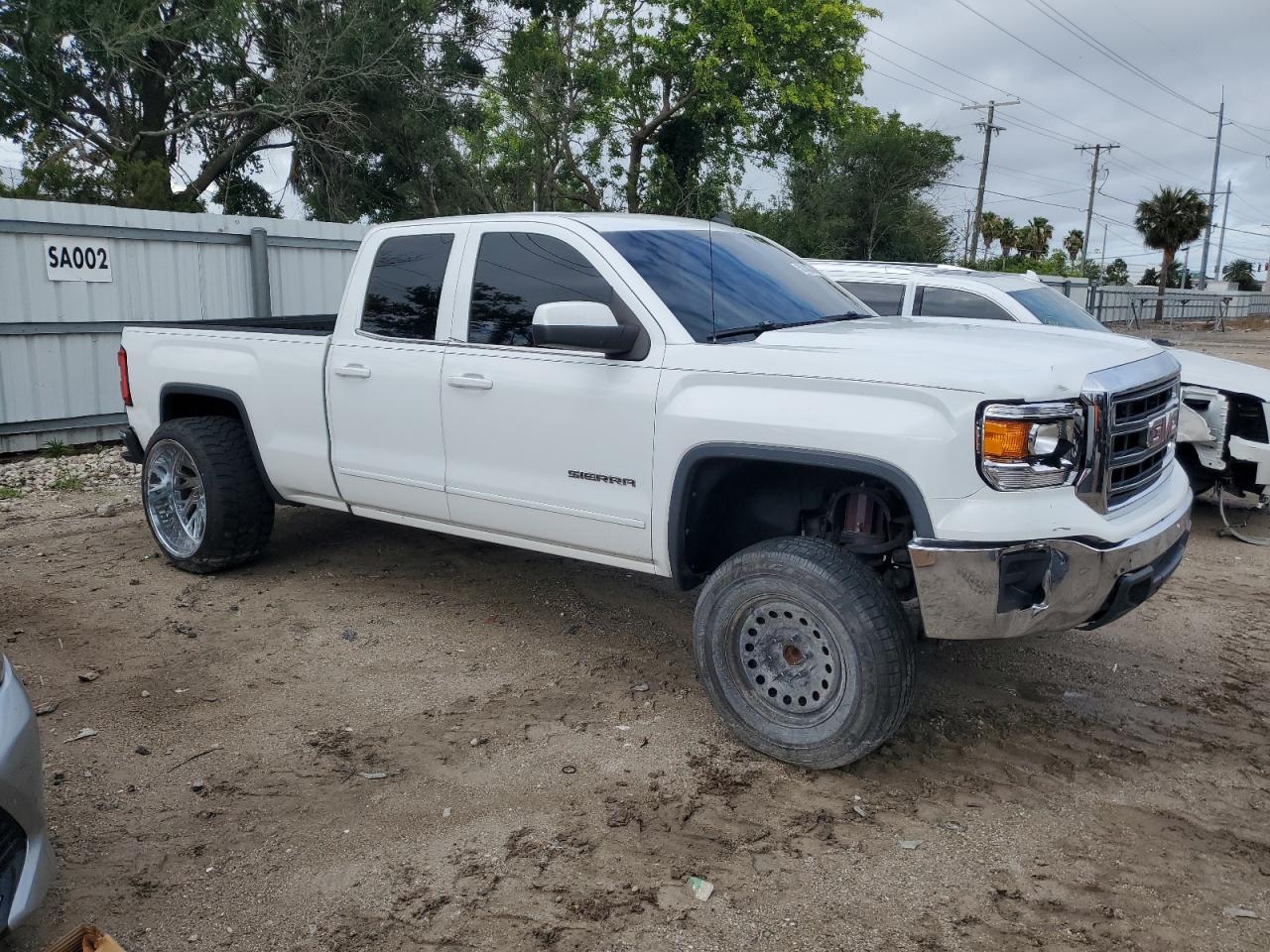 1GTR1UEH2EZ269551 2014 GMC Sierra C1500 Sle