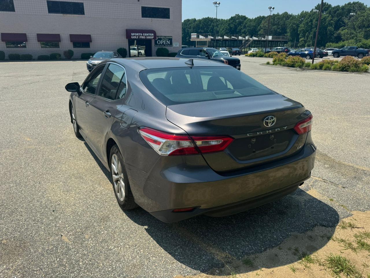 2019 Toyota Camry L vin: 4T1B11HK2KU764392