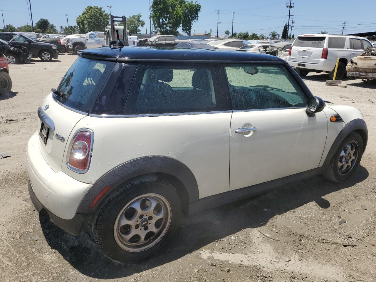 2013 Mini Cooper vin: WMWSU3C53DT549604