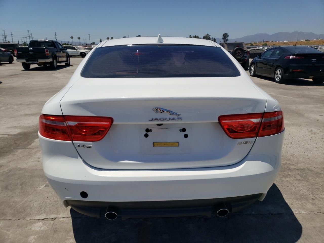 SAJAD4BG4HA956759 2017 Jaguar Xe Premium