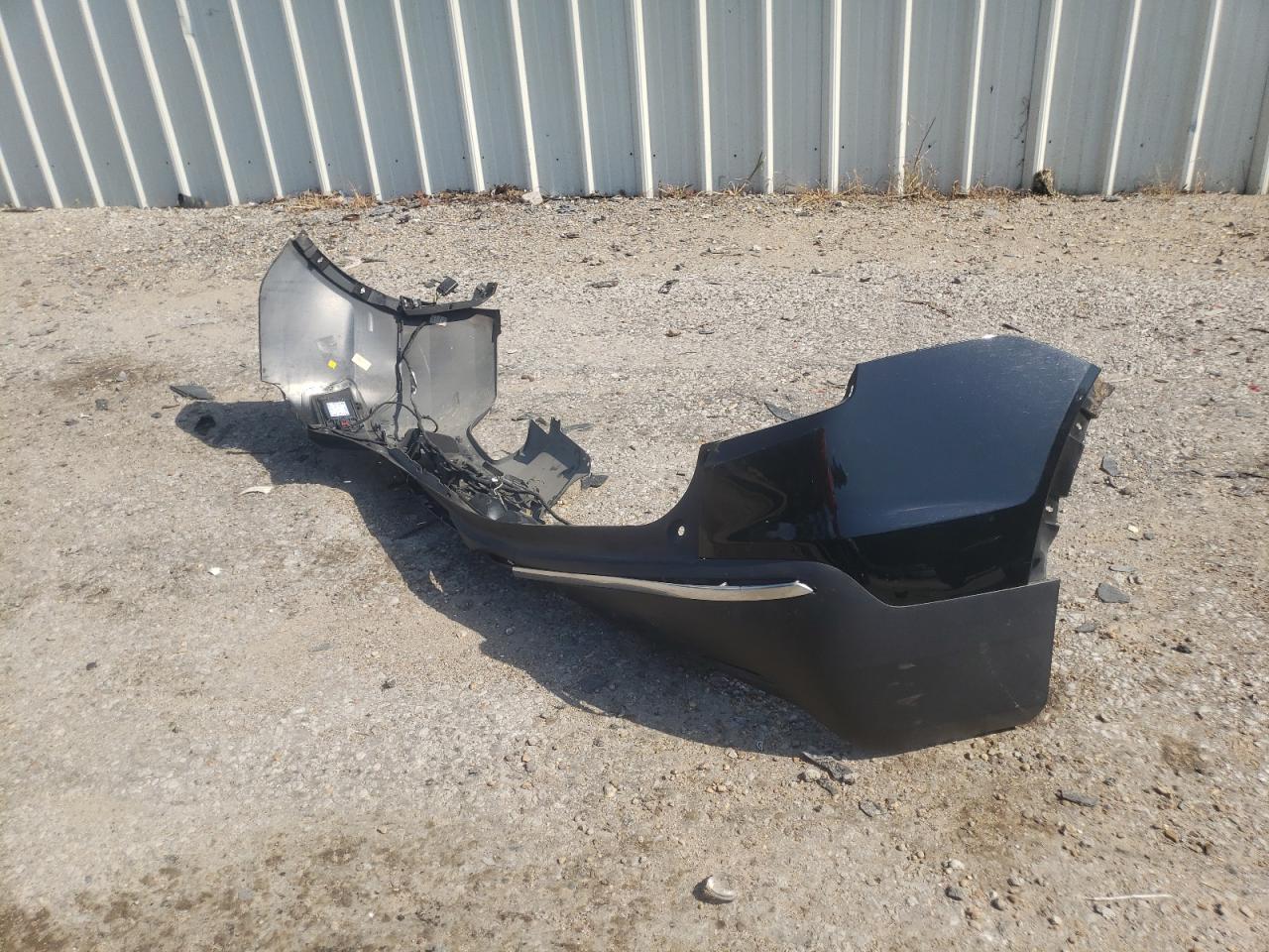 1GYKNBRS4HZ304945 2017 Cadillac Xt5 Luxury