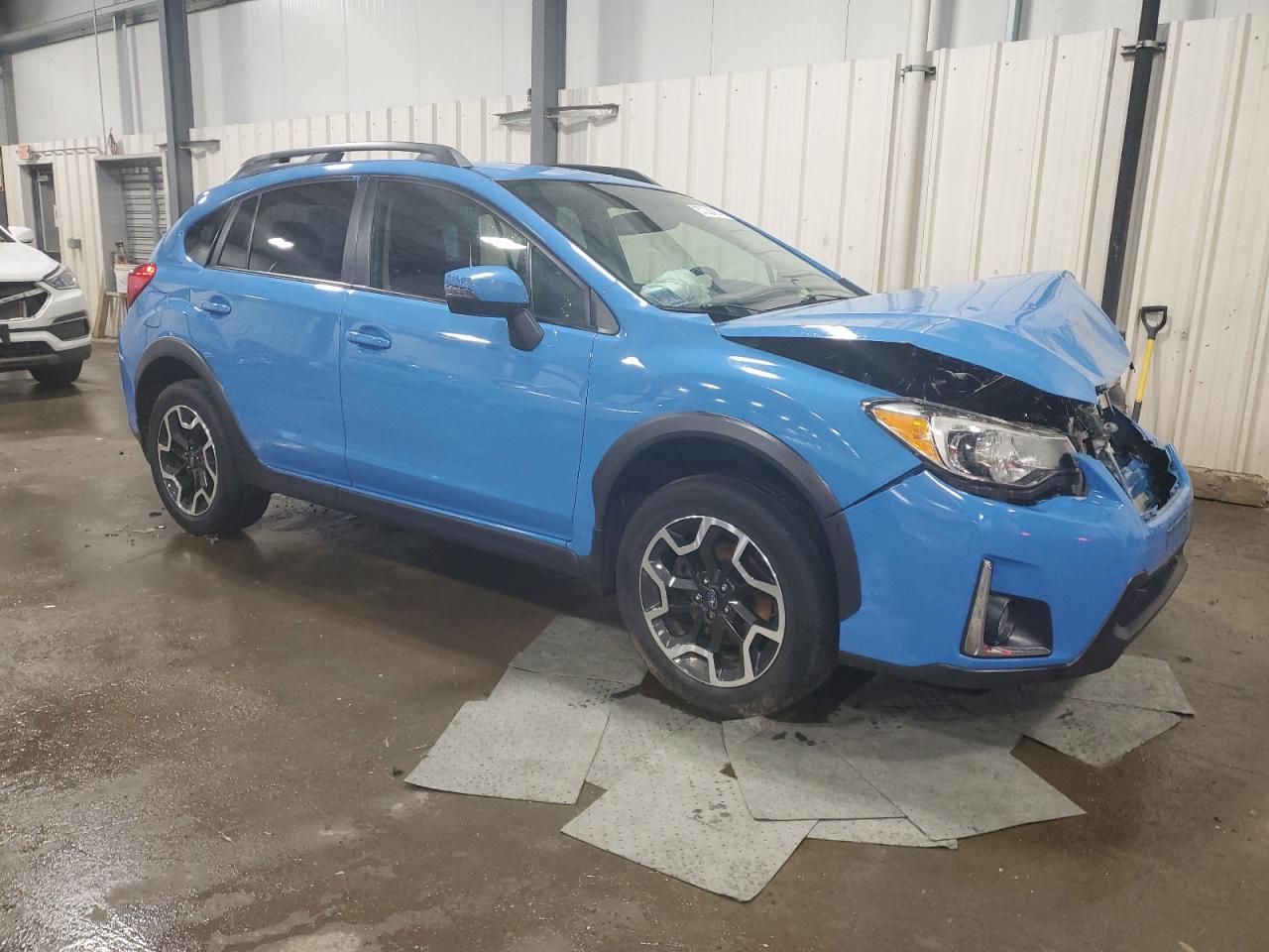 2016 Subaru Crosstrek Limited vin: JF2GPAKC6G8201938