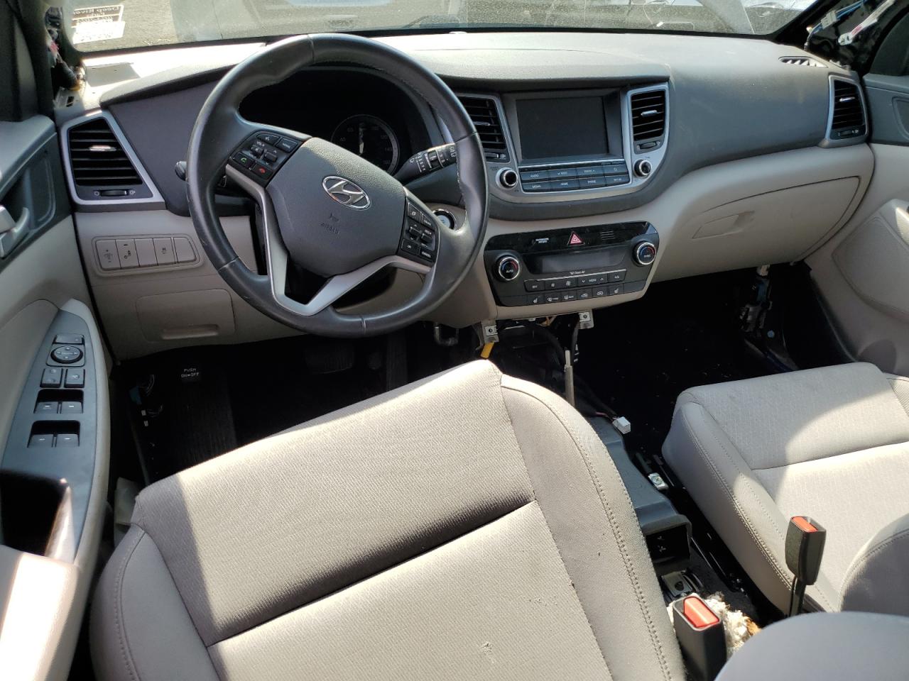 KM8J3CAL6JU805982 2018 Hyundai Tucson Sport