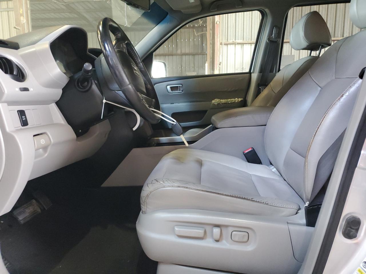 5FNYF3H54AB009807 2010 Honda Pilot Exl