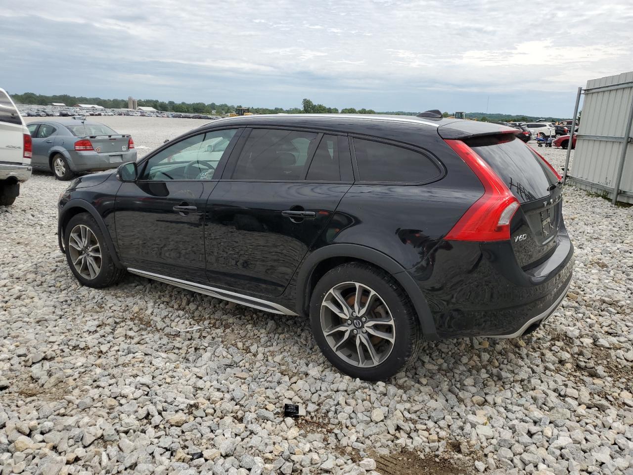 YV4612HK8G1011130 2016 Volvo V60 Cross Country Premier