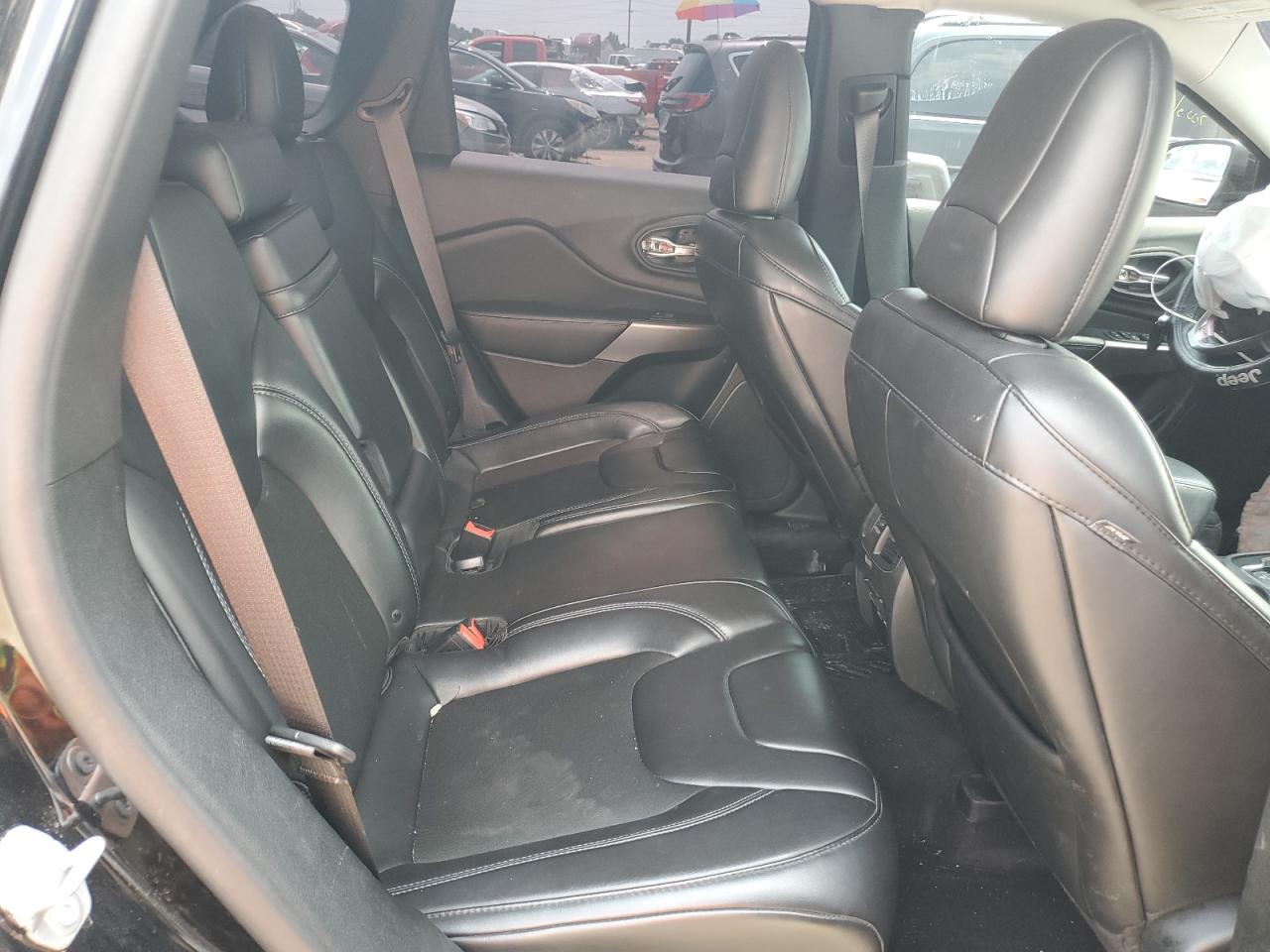 1C4PJMLB3KD336639 2019 Jeep Cherokee Latitude Plus