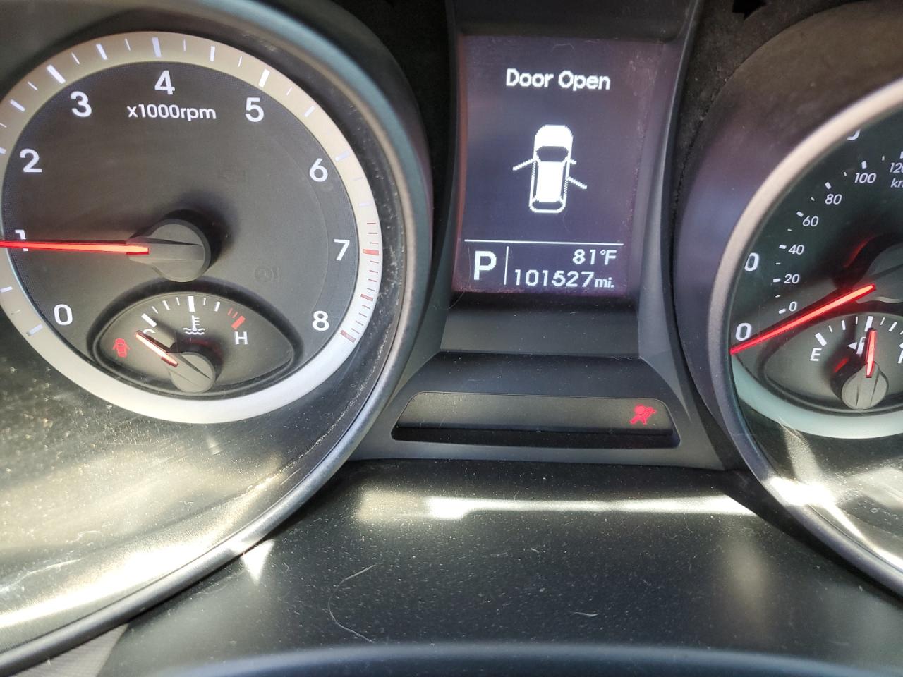 5XYZTDLB1GG360806 2016 Hyundai Santa Fe Sport