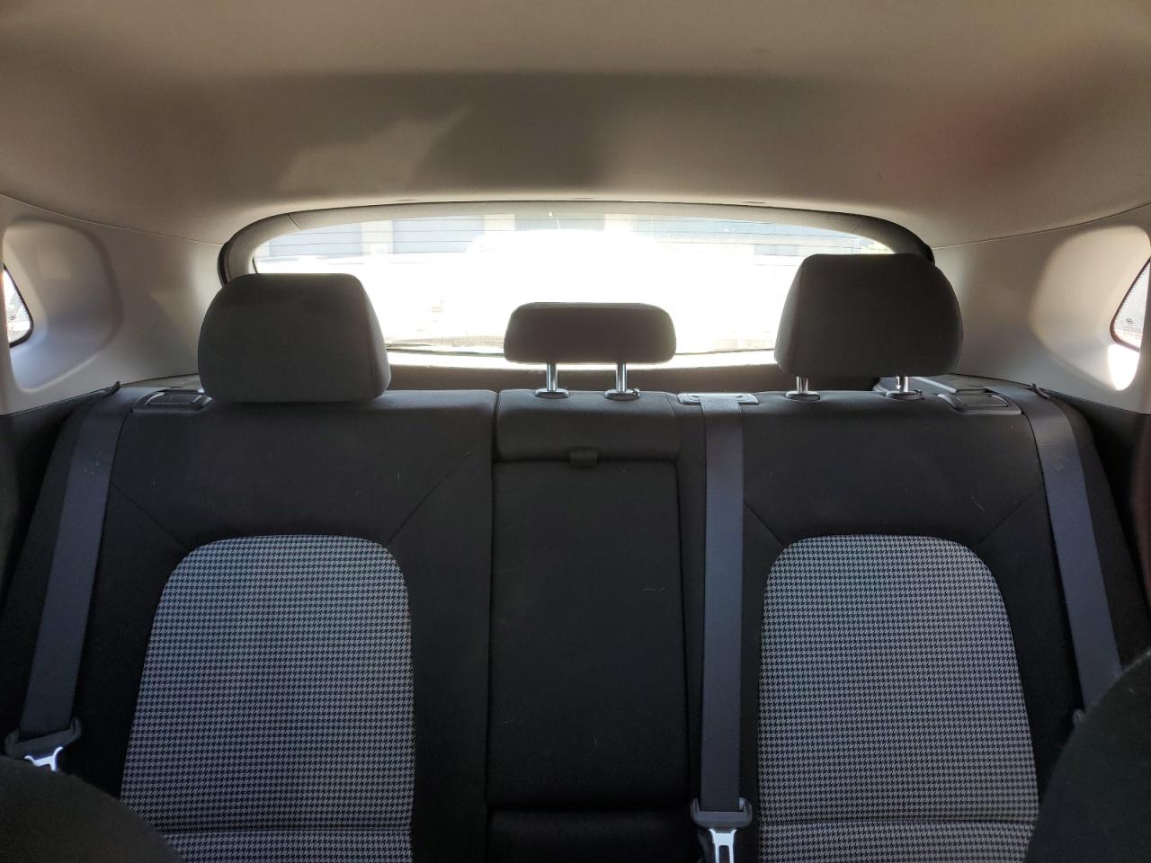 KM8K1CAA6MU689826 2021 Hyundai Kona Se