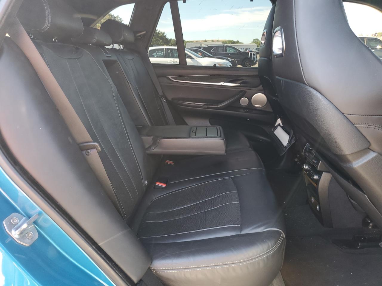 5YMKT6C34H0U39102 2017 BMW X5 M