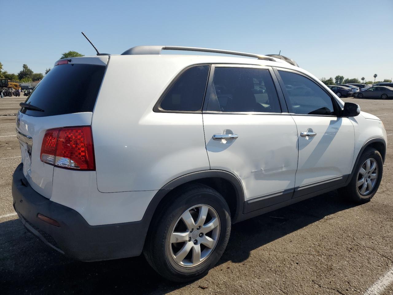 5XYKT4A21CG256895 2012 Kia Sorento Base