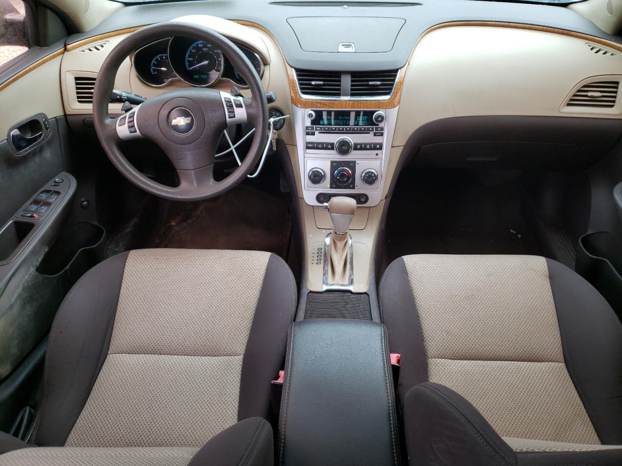 1G1ZC5EB8AF152945 2010 Chevrolet Malibu 1Lt