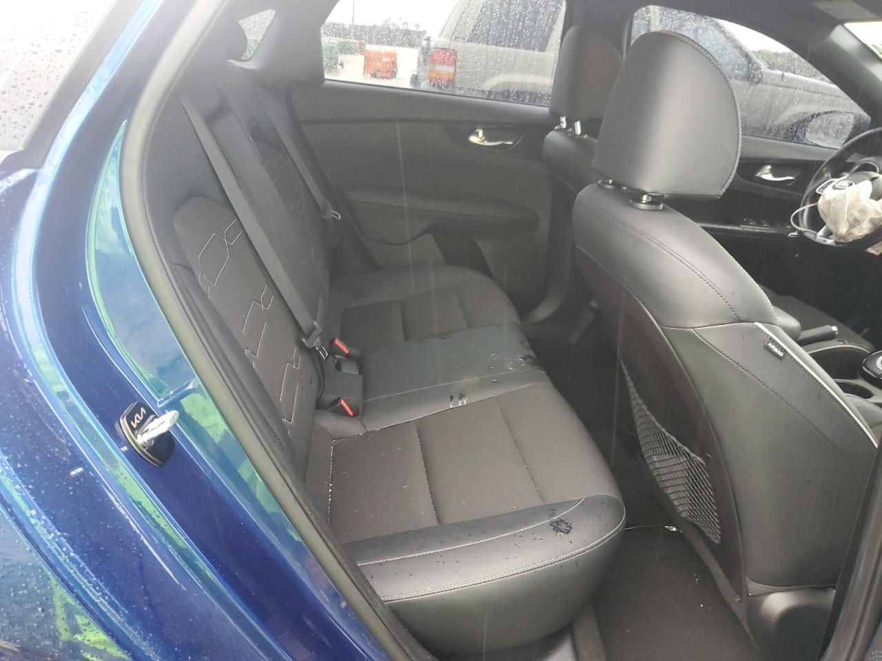 3KPF34AD9ME375022 2021 Kia Forte Gt Line