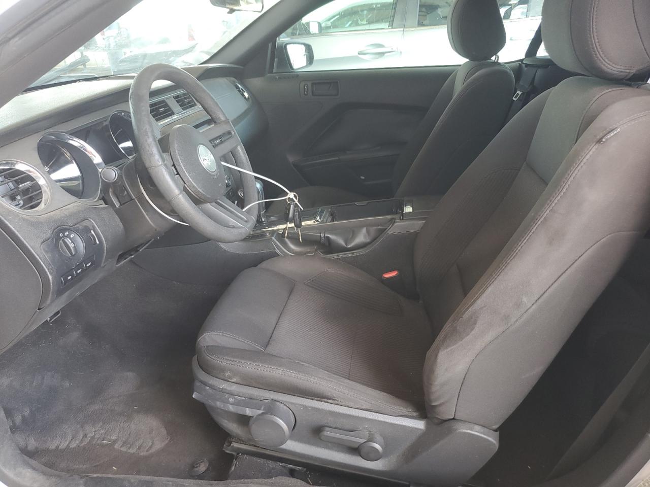 1ZVBP8EM1C5270597 2012 Ford Mustang