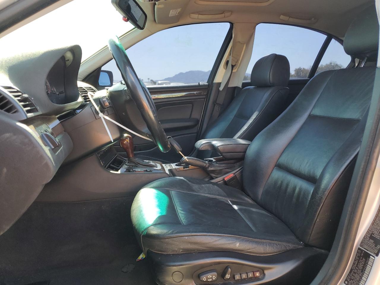 WBAAN374X1ND47842 2001 BMW 325 I