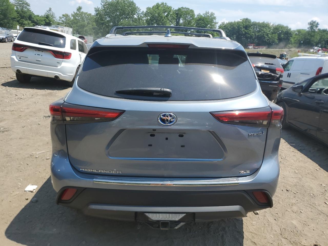 5TDGBRCH3NS084611 2022 Toyota Highlander Hybrid Xle