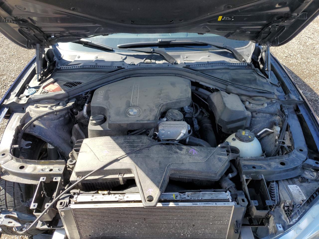 WBA8E5G52HNU22737 2017 BMW 320 Xi