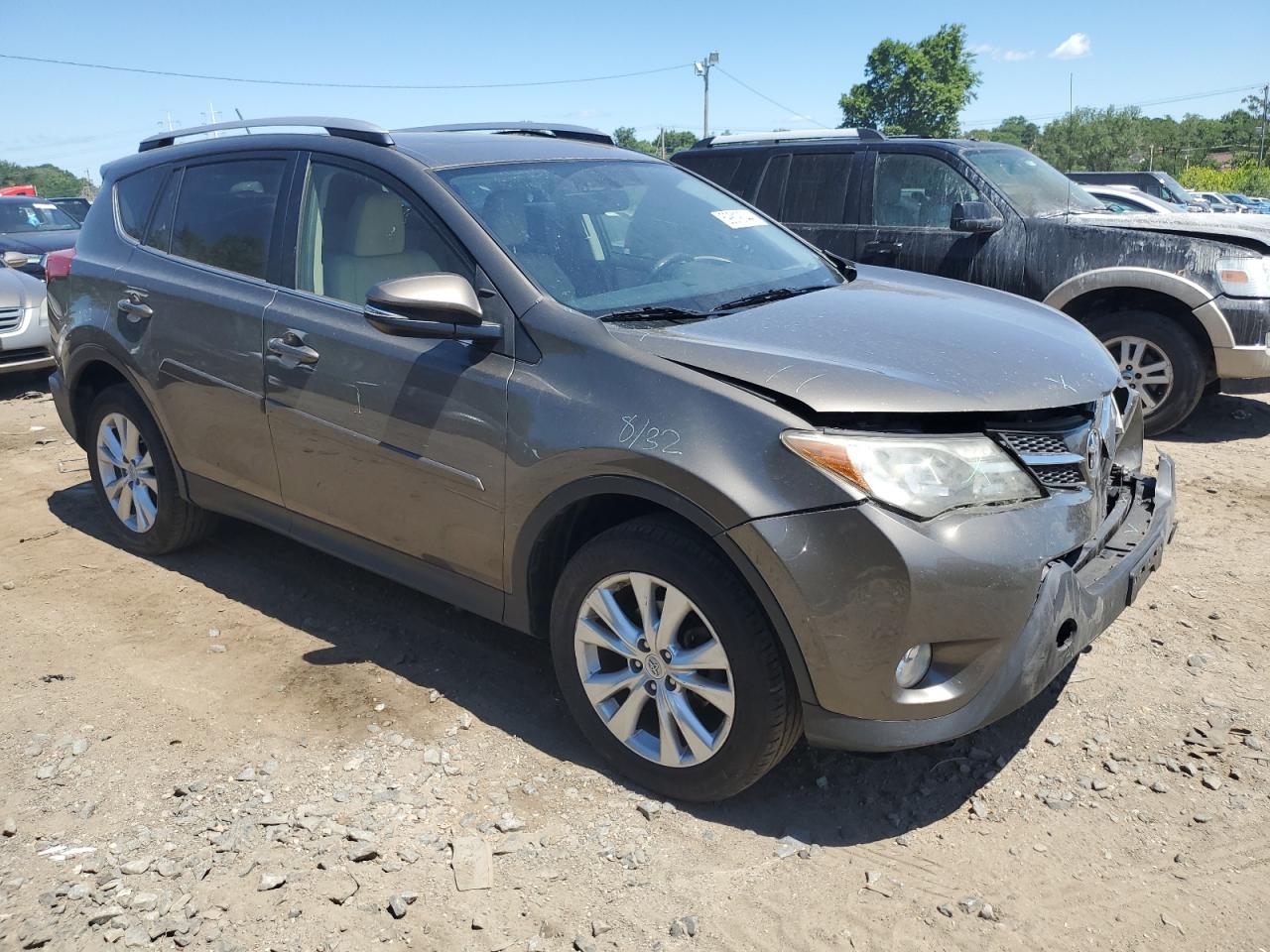 JTMDFREV8FD174621 2015 Toyota Rav4 Limited