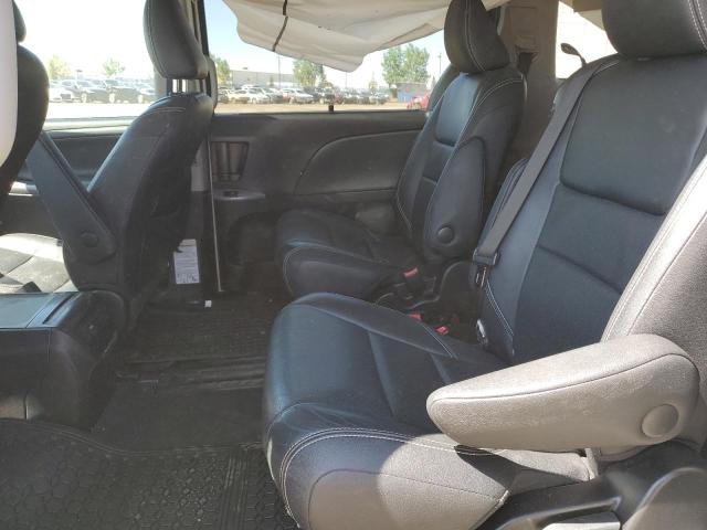 2016 TOYOTA SIENNA SE 5TDXK3DC1GS691240