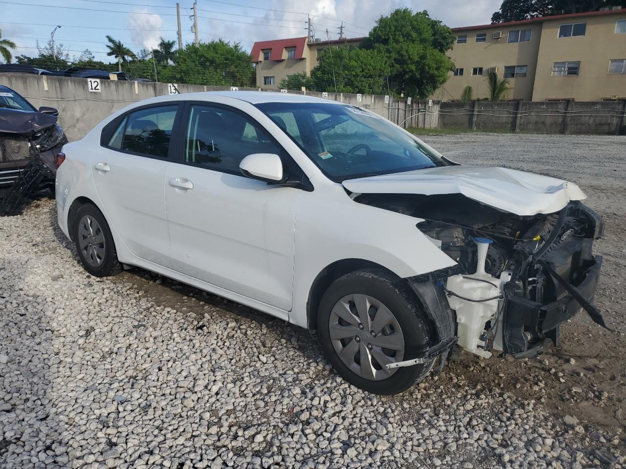 3KPA24AB3JE086564 2018 Kia Rio Lx