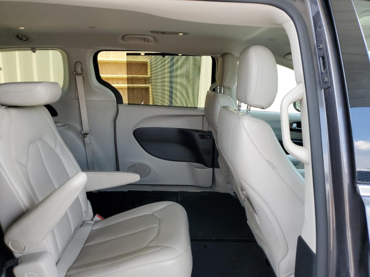 2C4RC1DG7MR538203 2021 Chrysler Voyager Lxi