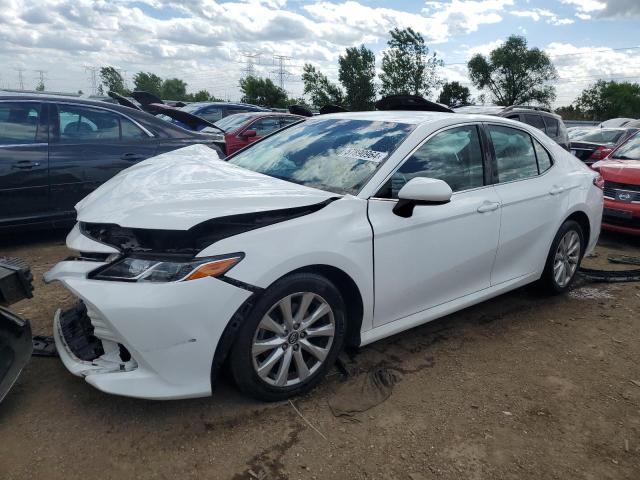 VIN 4T1B11HKXJU117642 2018 Toyota Camry, L no.1