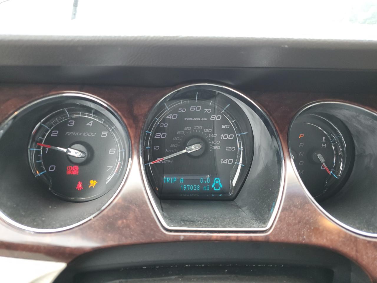 1FAHP2FW0BG105868 2011 Ford Taurus Limited