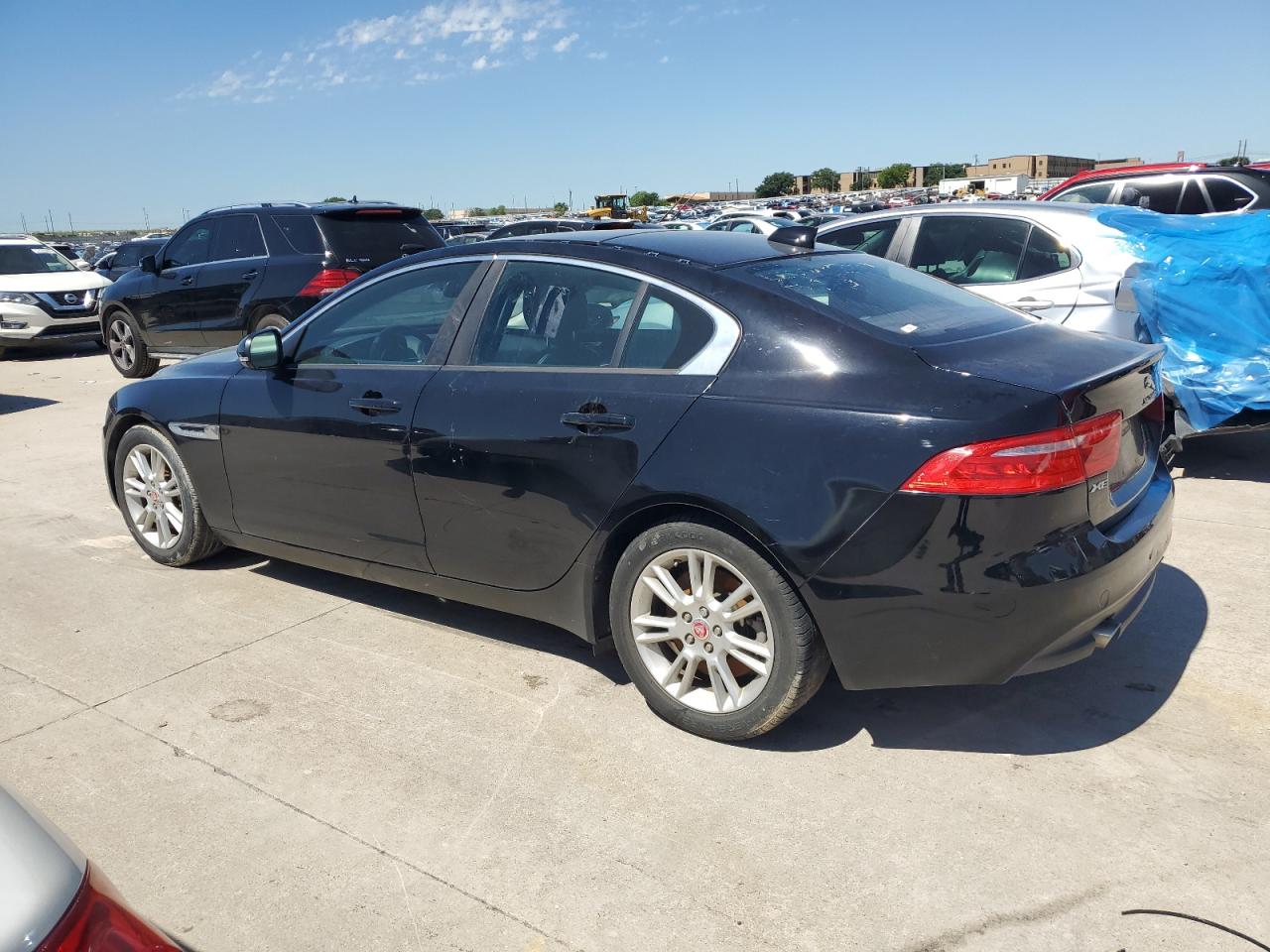 2018 Jaguar Xe Premium vin: SAJAD4FX7JCP35614