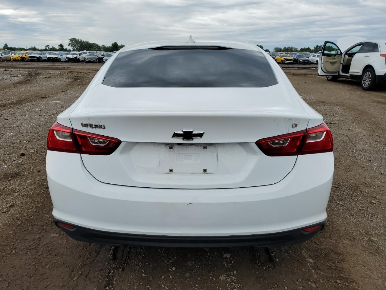 1G1ZE5ST2HF137780 2017 Chevrolet Malibu Lt