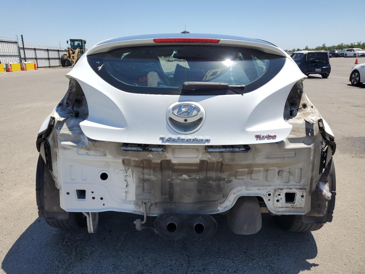 KMHTC6AE6FU225005 2015 Hyundai Veloster Turbo