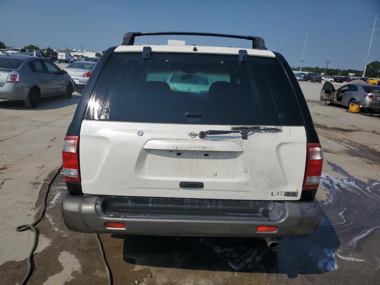 JN8DR07X91W507217 2001 Nissan Pathfinder Le