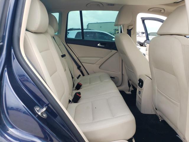 2015 VOLKSWAGEN TIGUAN S - WVGAV7AX8FW565916