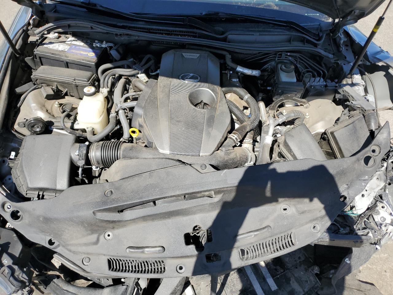 JTHBA1D27J5076034 2018 Lexus Is 300