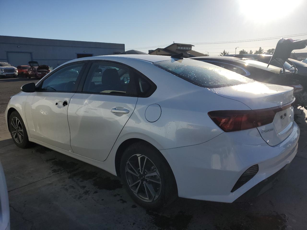 2023 Kia Forte Lx vin: 3KPF24AD8PE650192