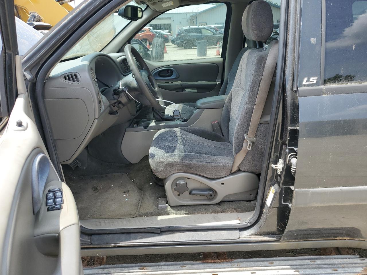 1GNDT13S342341034 2004 Chevrolet Trailblazer Ls