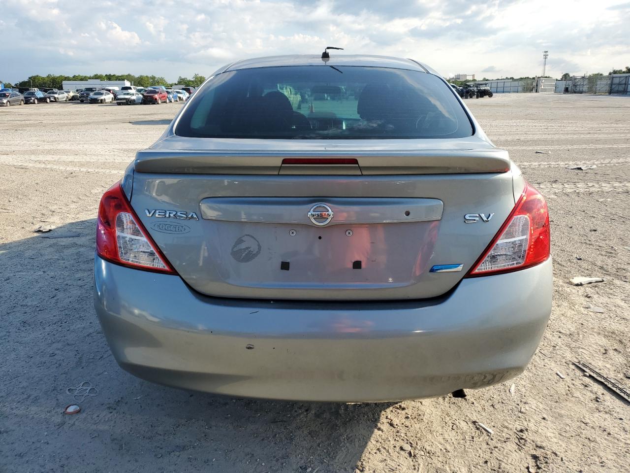 3N1CN7AP8EL801047 2014 Nissan Versa S