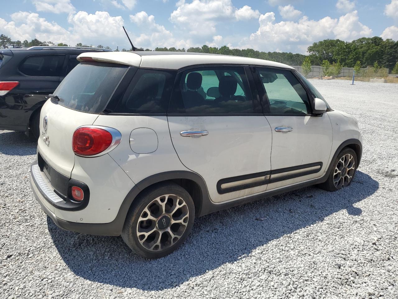 2014 Fiat 500L Trekking vin: ZFBCFADH7EZ011729