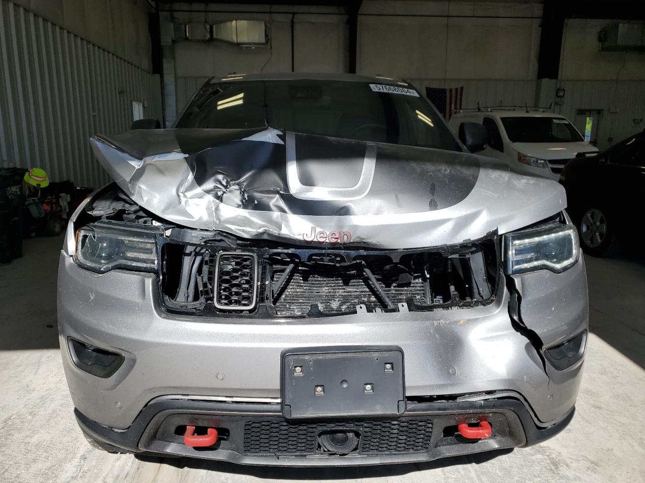 1C4RJFLG5KC718547 2019 Jeep Grand Cherokee Trailhawk