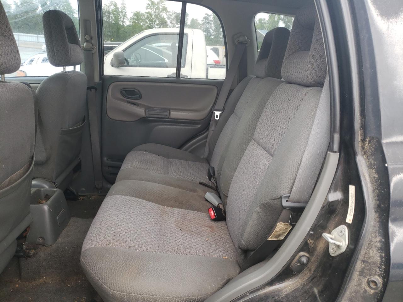 2CNBE13C636914153 2003 Chevrolet Tracker