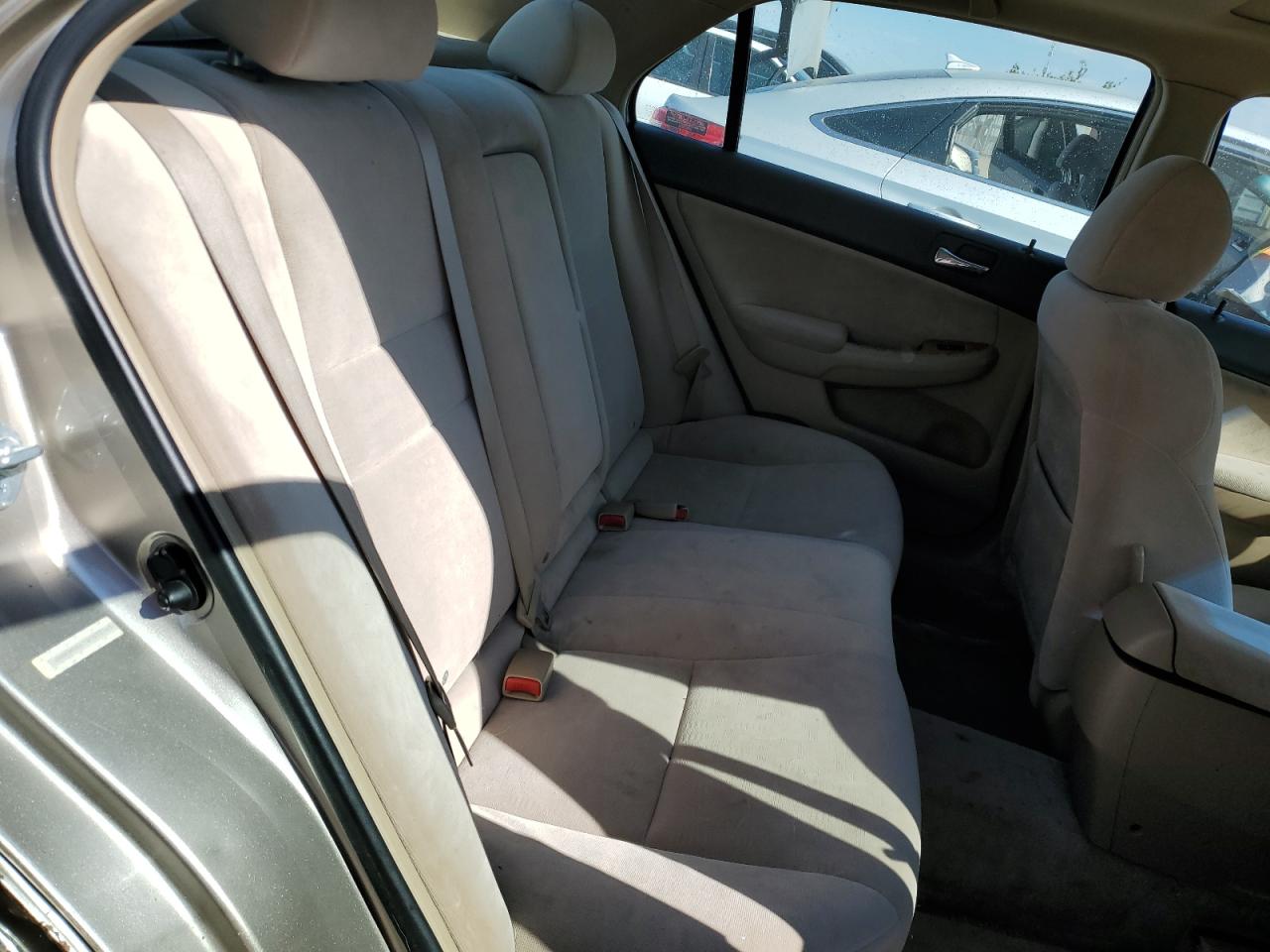 JHMCM56674C037365 2004 Honda Accord Ex