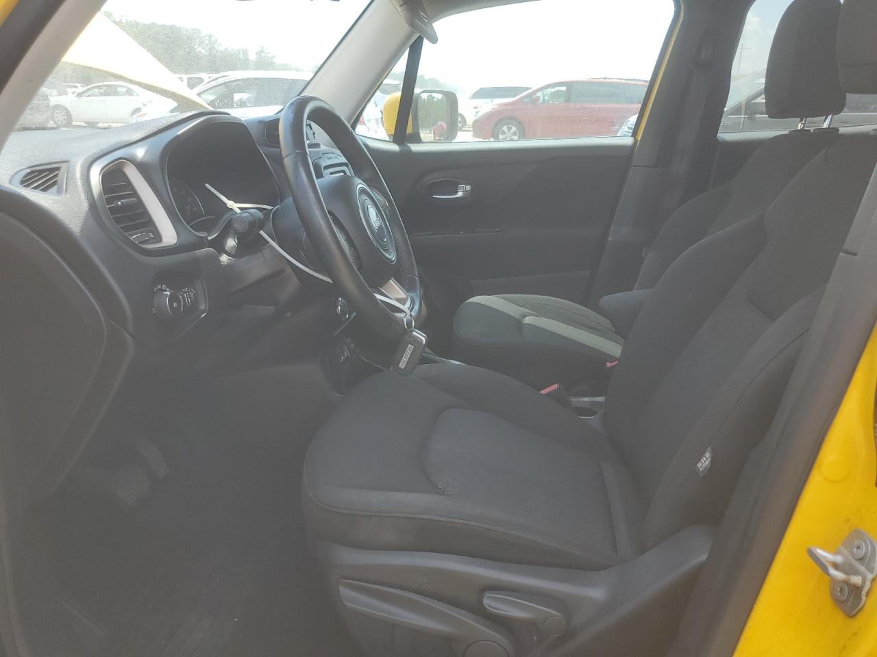 ZACCJABT2GPC46544 2016 Jeep Renegade Latitude