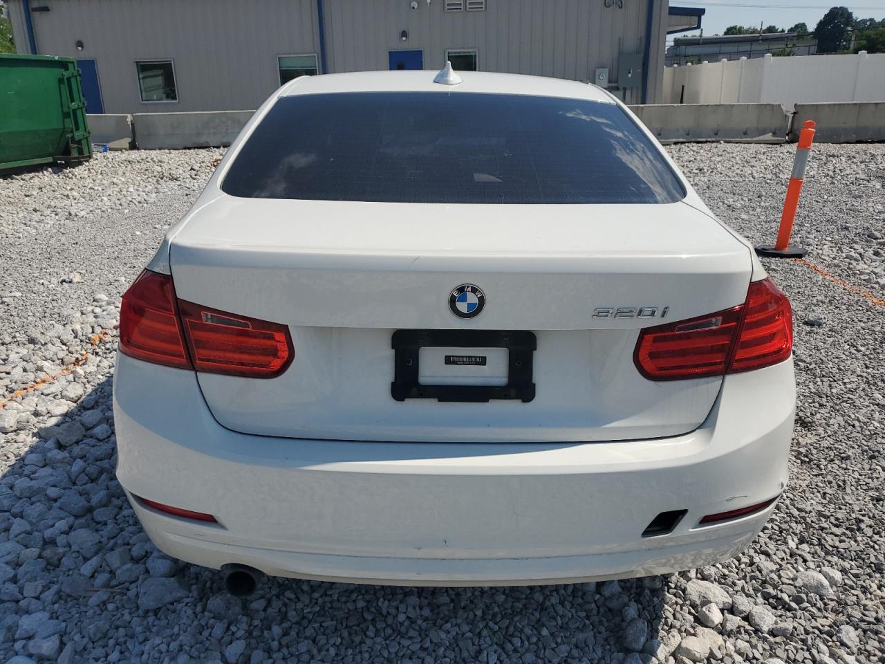 WBA3B1C54EK132725 2014 BMW 320 I