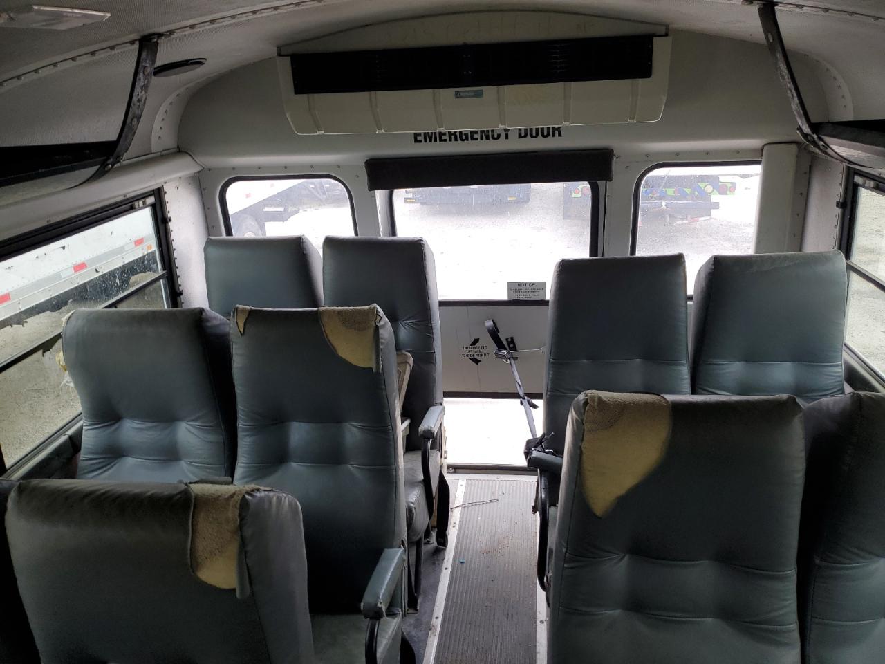 1GDHG31R221104415 2002 GMC Savana Cutaway G3500