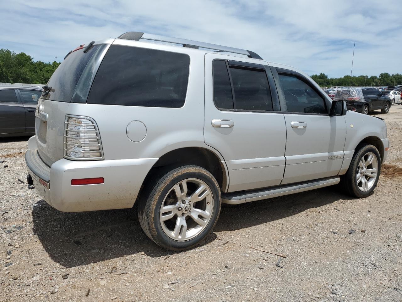 4M2EN3JE4AUJ00142 2010 Mercury Mountaineer Premier