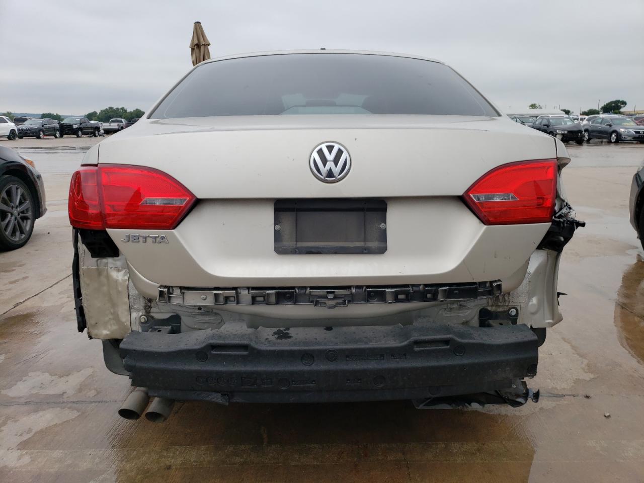 3VW2K7AJ3EM224688 2014 Volkswagen Jetta Base