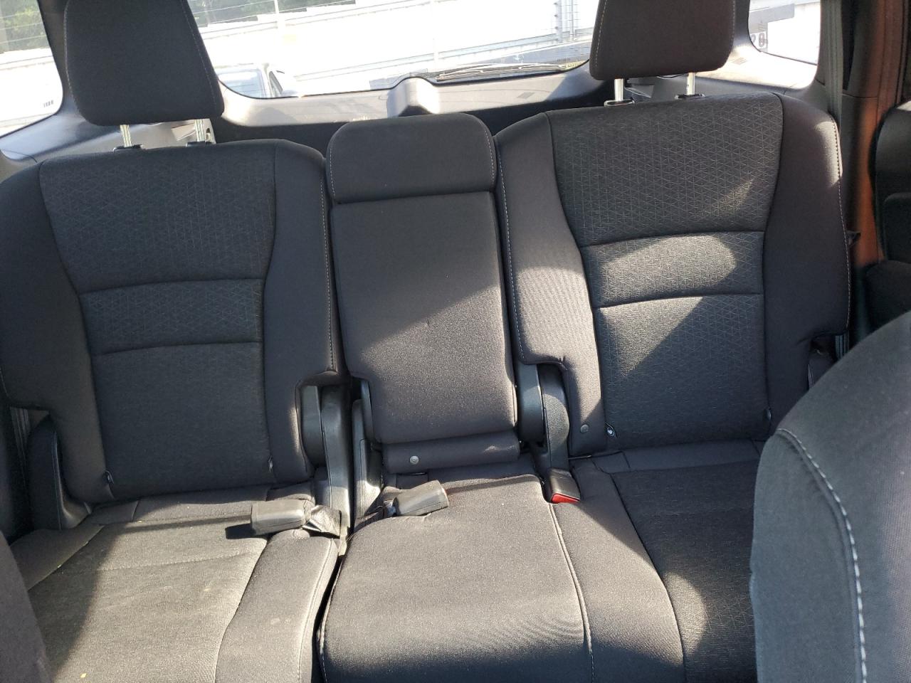 5FNYF8H25LB014813 2020 Honda Passport Sport