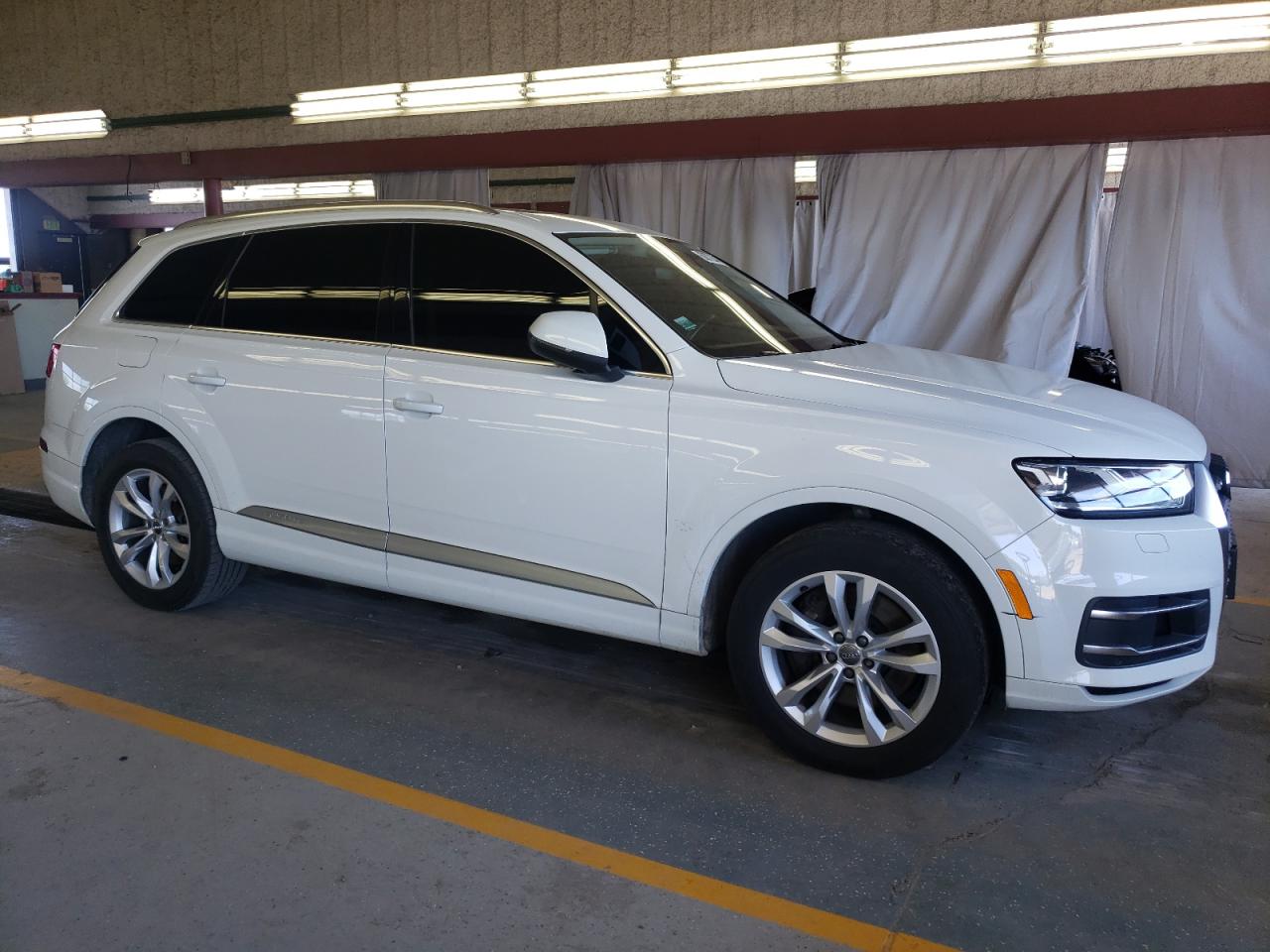 2018 Audi Q7 Premium Plus vin: WA1LAAF73JD018677