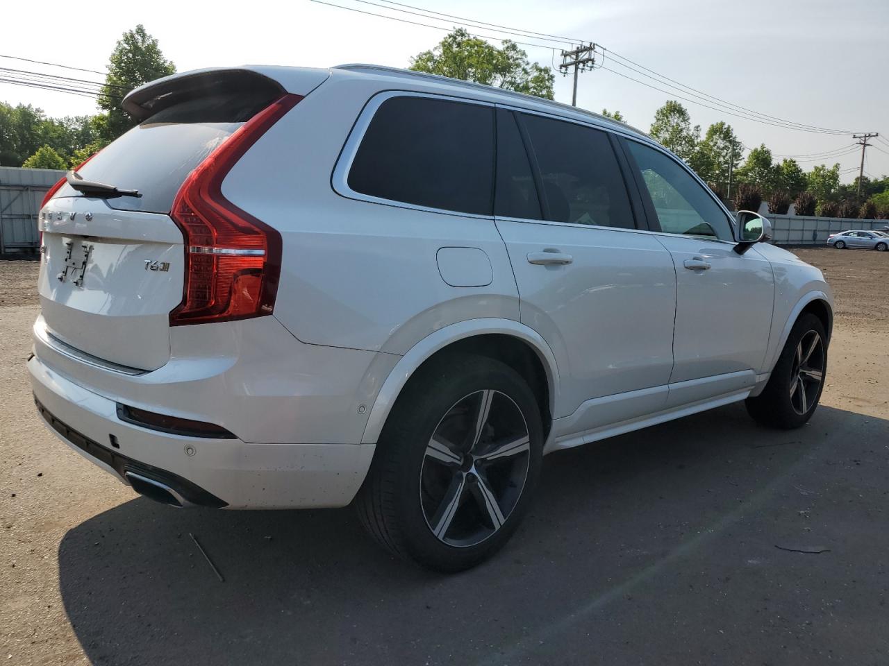 YV4A22PMXG1055303 2016 Volvo Xc90 T6