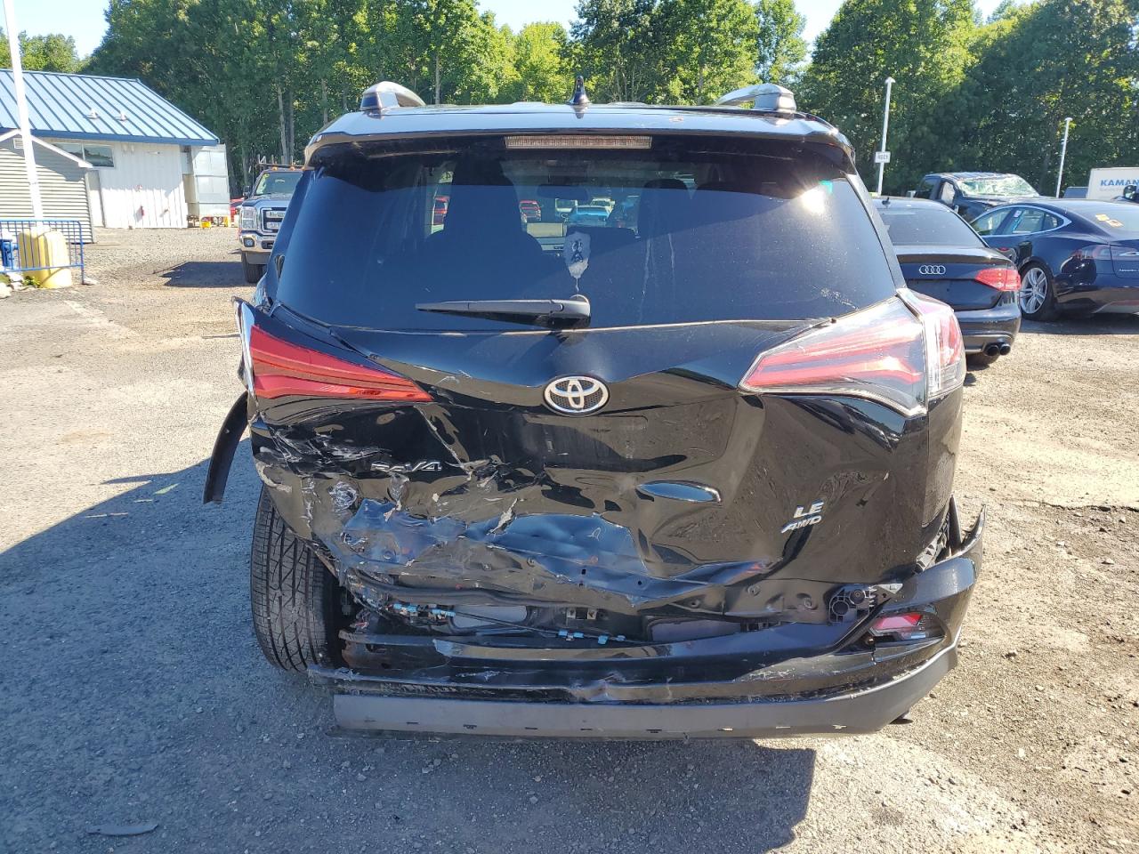 2T3BFREVXHW552449 2017 Toyota Rav4 Le